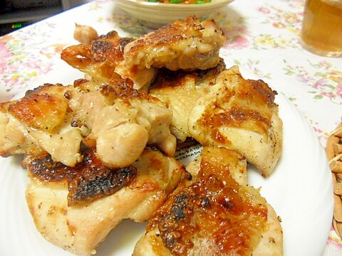 鶏もも肉のグリル　塩にんにく味　魚焼きグリルで簡単